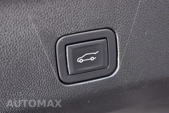 2023 GMC Yukon Denali Ultimate 5SB - miniatura 19