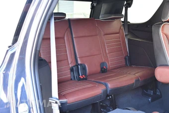 2023 GMC Yukon Denali Ultimate 5SB - miniatura 20