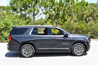 2023 GMC Yukon Denali Ultimate 5SB - miniatura 34
