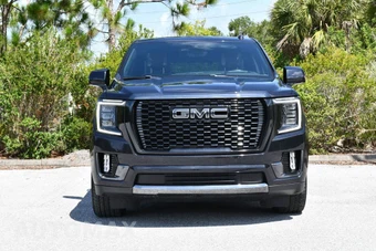 2023 GMC Yukon Denali Ultimate 5SB - miniatura 39