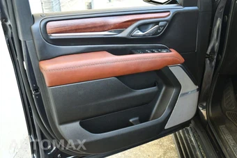 2023 GMC Yukon Denali Ultimate 5SB - miniatura 40