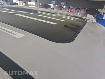 2023 GMC Yukon Denali Ultimate 5SB - miniatura 16