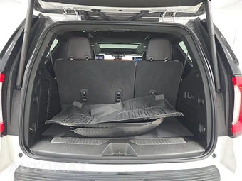 2023 GMC Yukon Denali Ultimate 5SB - miniatura 17
