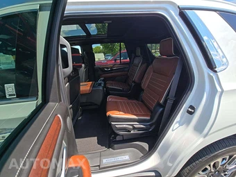 2023 GMC Yukon Denali Ultimate 5SB - miniatura 10