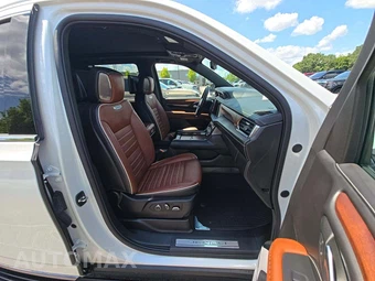2023 GMC Yukon Denali Ultimate 5SB - miniatura 16