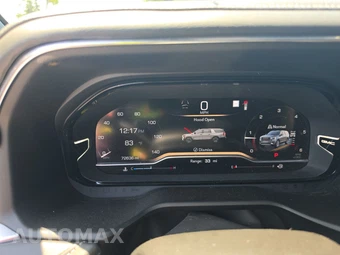 2023 GMC Yukon Denali Ultimate 5SB - miniatura 12