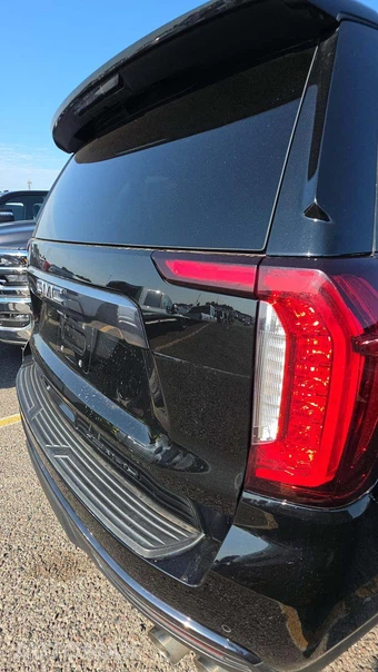 2023 GMC Yukon Denali Ultimate 5SB - miniatura 26