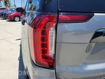 2023 GMC Yukon Denali Ultimate 5SB - miniatura 10