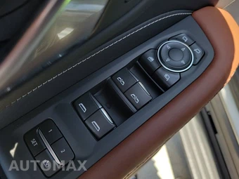 2023 GMC Yukon Denali Ultimate 5SB - miniatura 18