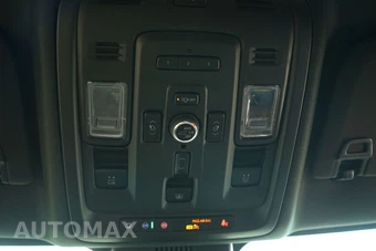2023 GMC Yukon Denali Ultimate 5SB - miniatura 27