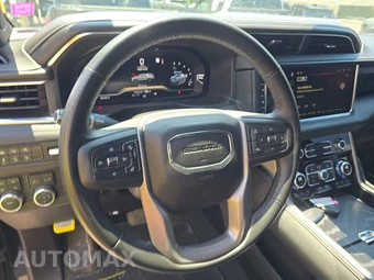2023 GMC Yukon Denali XL - miniatura 10