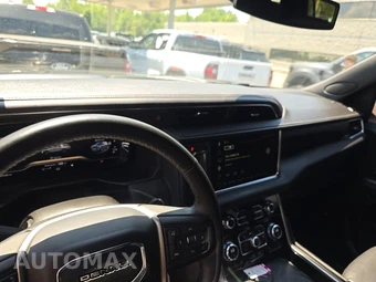 2023 GMC Yukon Denali XL - miniatura 11