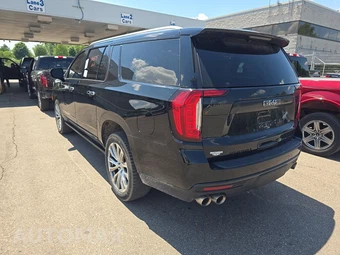 2023 GMC Yukon Denali XL - miniatura 6