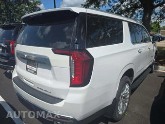 2023 GMC Yukon Denali XL - miniatura 3