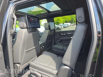 2023 GMC Yukon Denali XL - miniatura 13