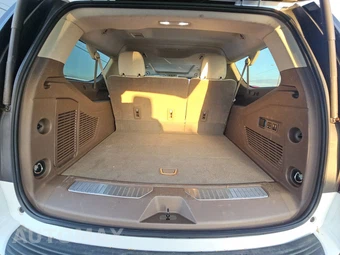 2023 GMC Yukon Denali XL 5SA - miniatura 17