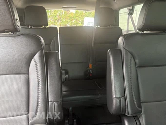 2023 GMC Yukon Denali XL 5SA - miniatura 11