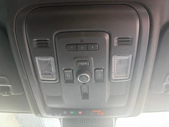 2023 GMC Yukon Denali XL 5SA - miniatura 13