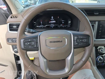 2023 GMC Yukon Denali XL 5SA - miniatura 10