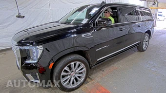 2023 GMC Yukon Denali XL 5SA