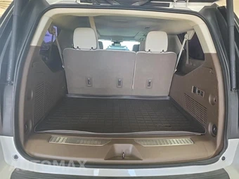 2023 GMC Yukon Denali XL 5SA - miniatura 13