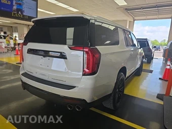 2023 GMC Yukon Denali XL 5SA - miniatura 4