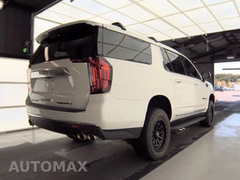 2023 GMC Yukon Denali XL 5SA - miniatura 4