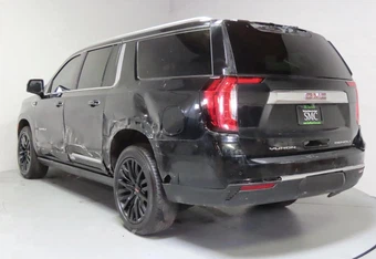 2023 GMC Yukon Denali XL 5SA - miniatura 4