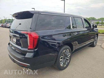 2023 GMC Yukon Denali XL Ultimate - miniatura 3