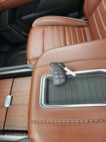 2023 GMC Yukon Denali XL Ultimate - miniatura 8