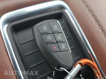 2023 GMC Yukon Denali XL Ultimate - miniatura 8