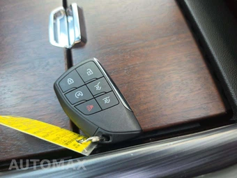 2023 GMC Yukon Denali XL Ultimate - miniatura 8