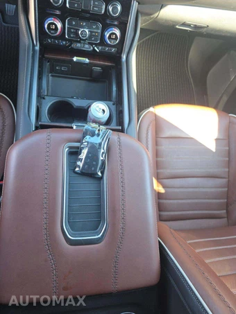 2023 GMC Yukon Denali XL Ultimate 5SB - miniatura 5