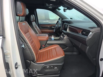 2023 GMC Yukon Denali XL Ultimate 5SB - miniatura 8