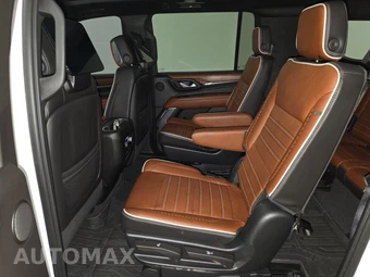 2023 GMC Yukon Denali XL Ultimate 5SB - miniatura 13