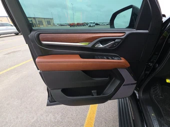 2023 GMC Yukon Denali XL Ultimate 5SB - miniatura 9