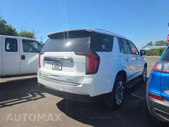 2023 GMC Yukon SLT - miniatura 3