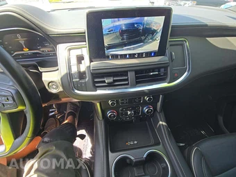 2023 GMC Yukon SLT - miniatura 10