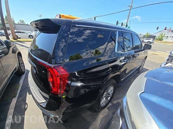 2023 GMC Yukon SLT - miniatura 3