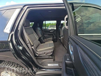 2023 GMC Yukon SLT - miniatura 14