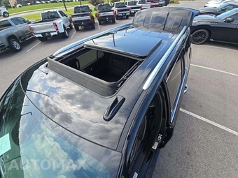2023 GMC Yukon SLT - miniatura 9