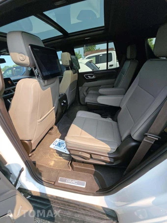 2023 GMC Yukon SLT - miniatura 13