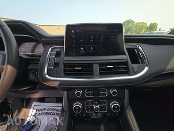 2023 GMC Yukon SLT - miniatura 7