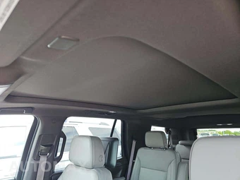 2023 GMC Yukon SLT - miniatura 11