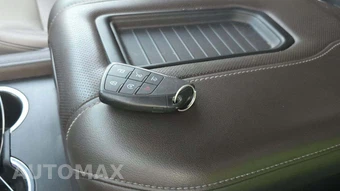 2023 GMC Yukon SLT 4SA - miniatura 21