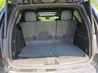 2023 GMC Yukon SLT 4SA - miniatura 15