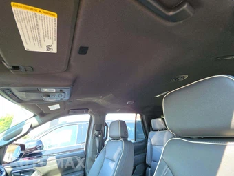 2023 GMC Yukon SLT 4SA - miniatura 11
