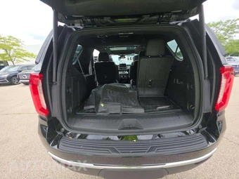 2023 GMC Yukon SLT 4SA - miniatura 15