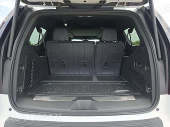 2023 GMC Yukon XL AT4 4SB - miniatura 15