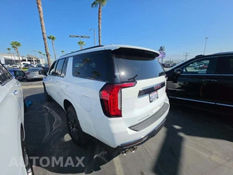2023 GMC Yukon XL AT4 4SB - miniatura 2